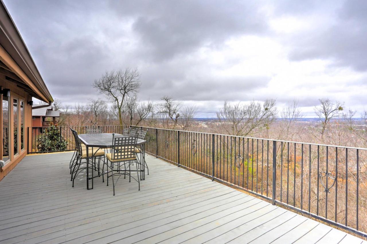 Beautiful Central Fayetteville Townhome With Views! Kültér fotó