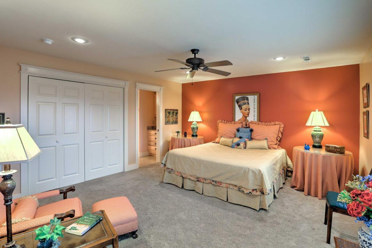 Beautiful Central Fayetteville Townhome With Views! Kültér fotó