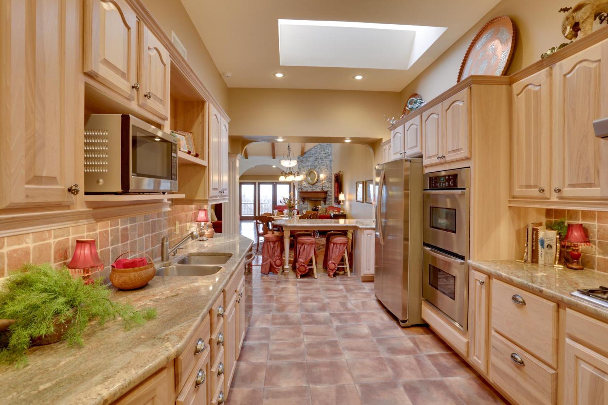 Beautiful Central Fayetteville Townhome With Views! Kültér fotó